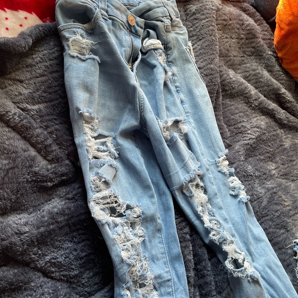 American Eagle Outfitters Light Blue Distressed Skinny Jeans